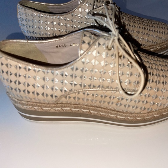 PONS QUINTANA Gold/Neutral Espadrille/Loafer Size 38 - Picture 3 of 5